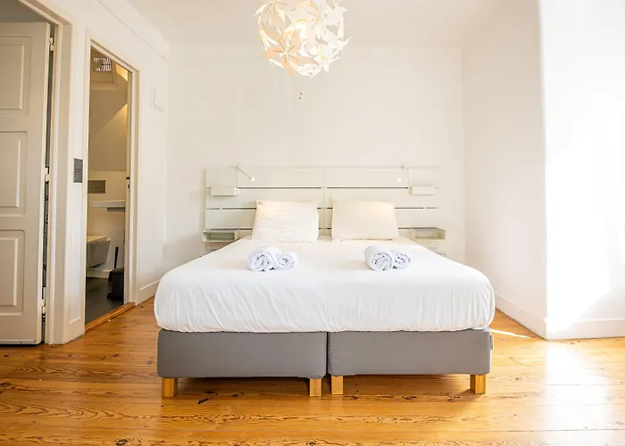 Vago Alcantara Suites Lisbon